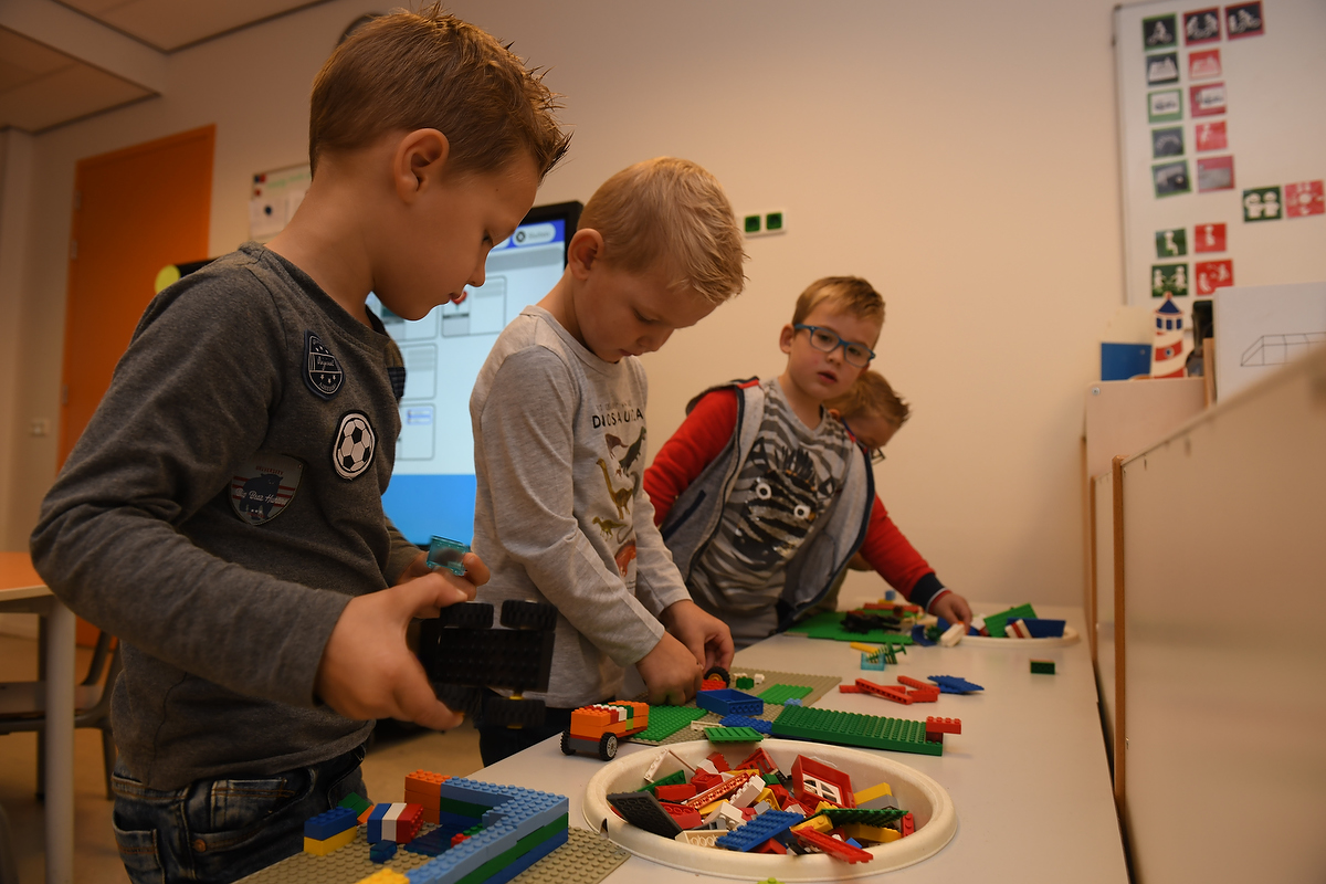 Nieuw speeltoestel Oosterhuizen  – steun dit initiatief!